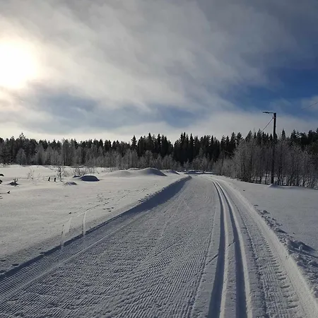 Kelolehto 20 Järven Ja Ladun Lähellä