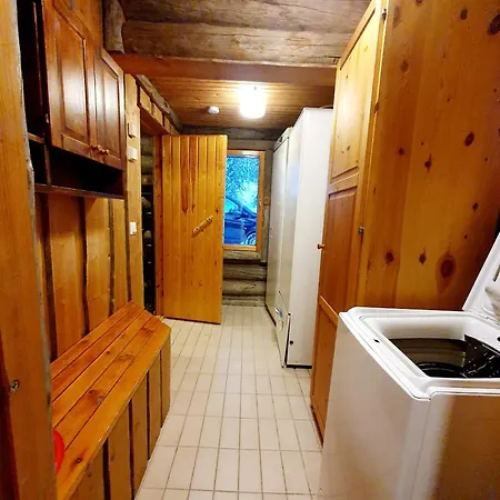 Lomamökit Kelolehto 20 Järven Ja Ladun Lähellä Saerkelae