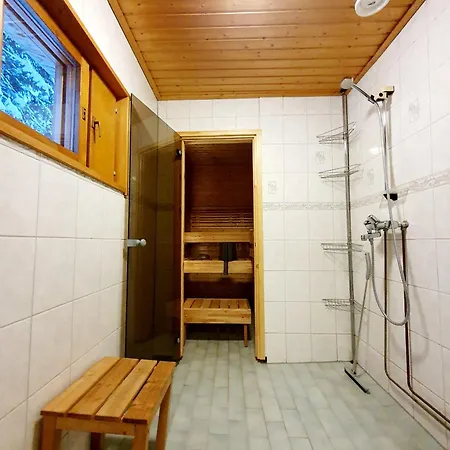 Kelolehto 20 Järven Ja Ladun Lähellä