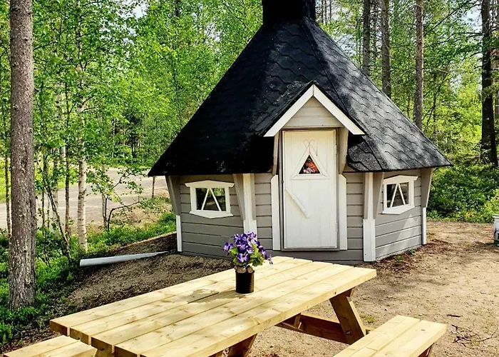 Kelolehto 20 Jaerven Ja Ladun Laehellae בקתה Saerkelae